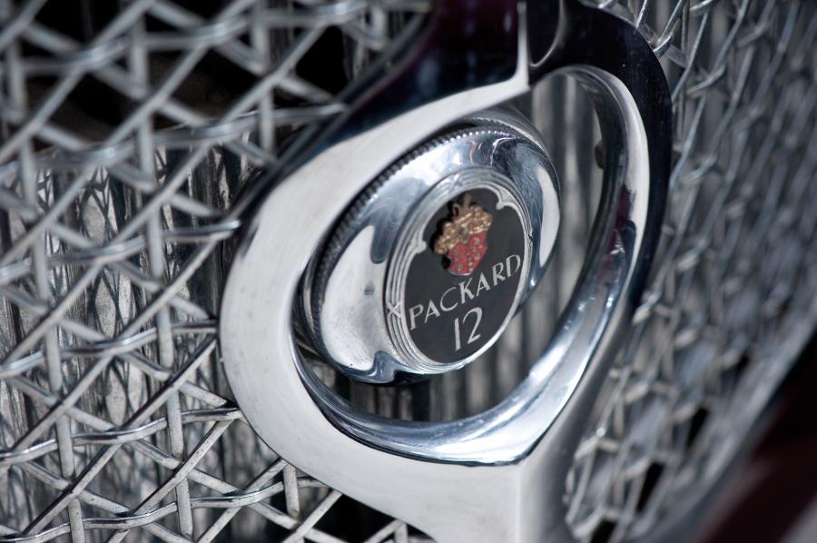  Packard Twelve Convertible Sedan 1933 года  (фото 21 из 29)